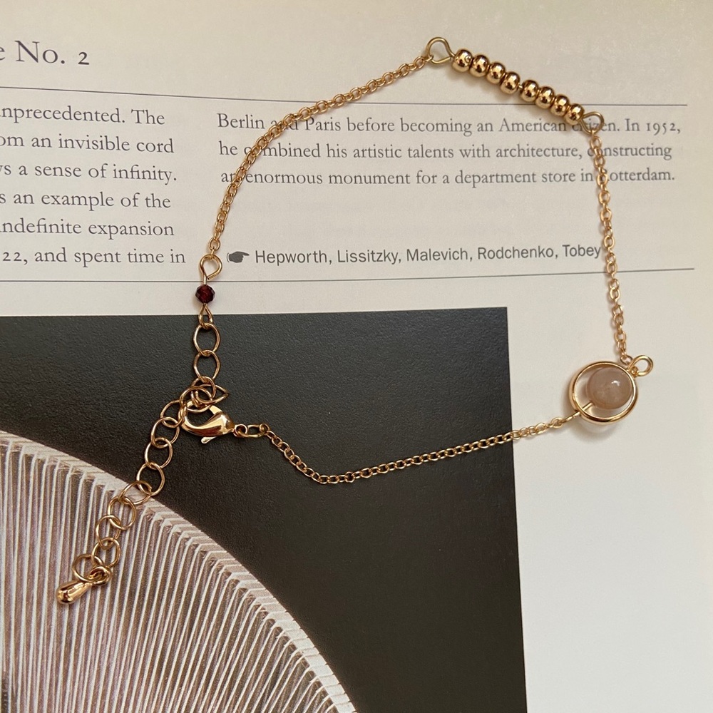 LAST ONE 💖Strawberry Stone Bracelet - Picture 2 of 7
